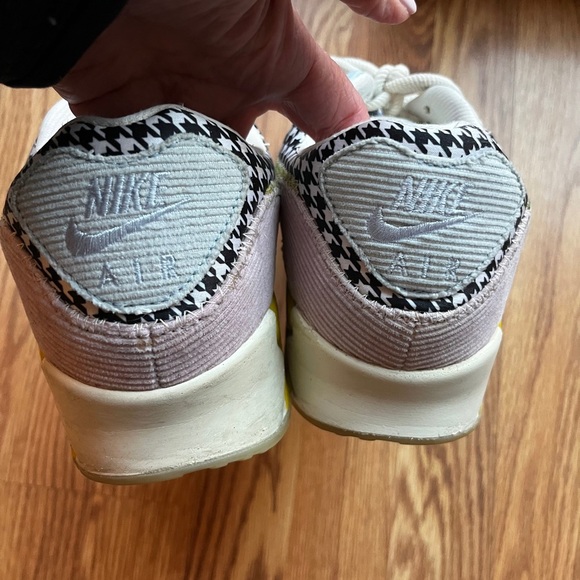 Nike Air Max 90 Women’s 11.5. Colorful. - Picture 2 of 7